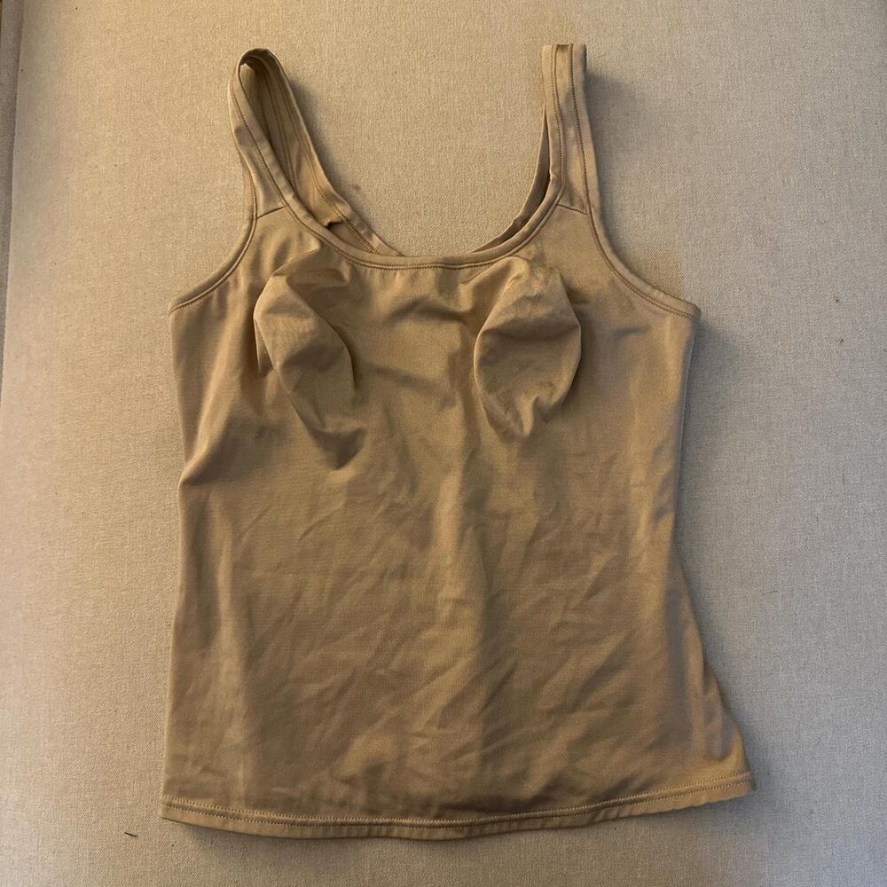 Shapewear fitted body hugging tank top nude gold - Picture 6 of 8